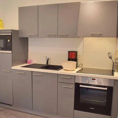 Apartment 1 Bedroom Stunning In Terre-et-Marais